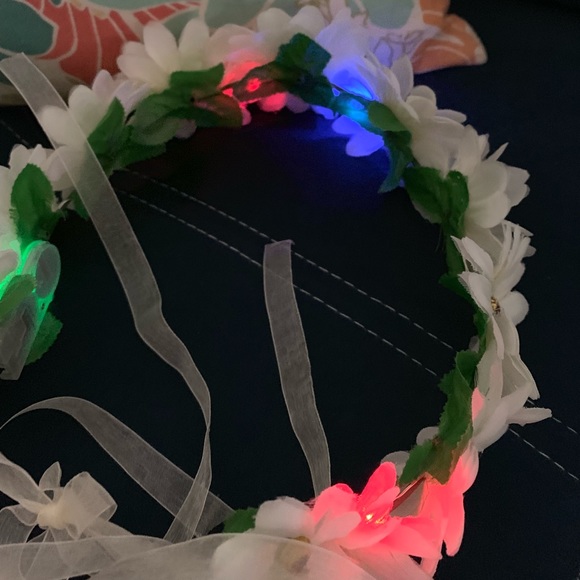 Led Rainbow Light up Flower Crown - Picture 7 of 7